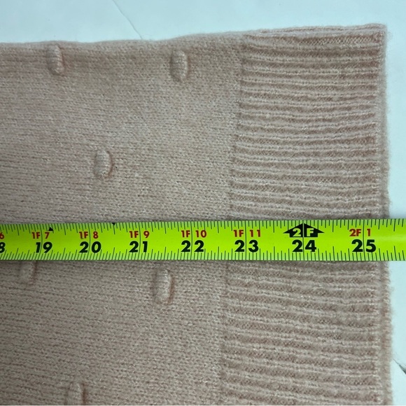 BY DESIGN Women’s Pullover Sweater Size Small V-Neck Blush Color Textured - Picture 9 of 10